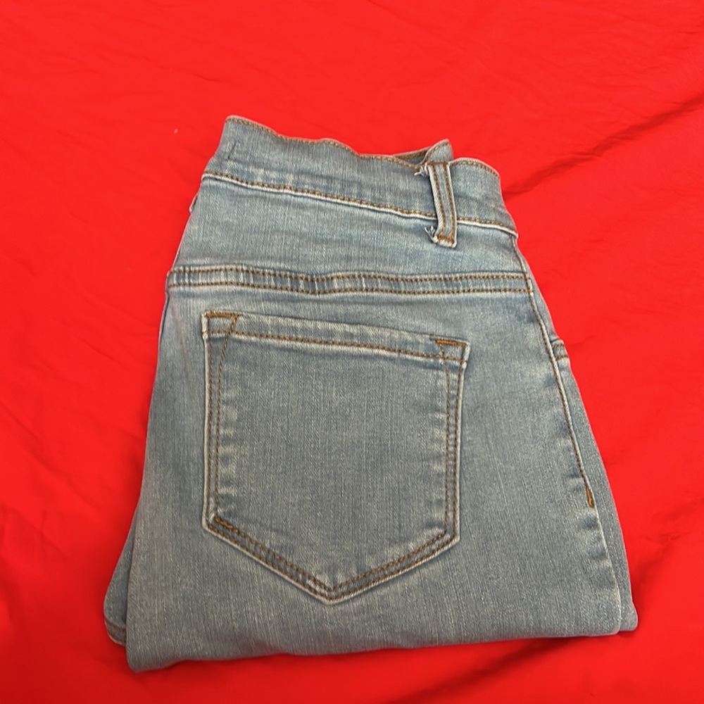 Fashion Nova Ripped Skinny Jeans - Picture 8 of 8